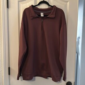 Gildan men's half zip maroon pullover